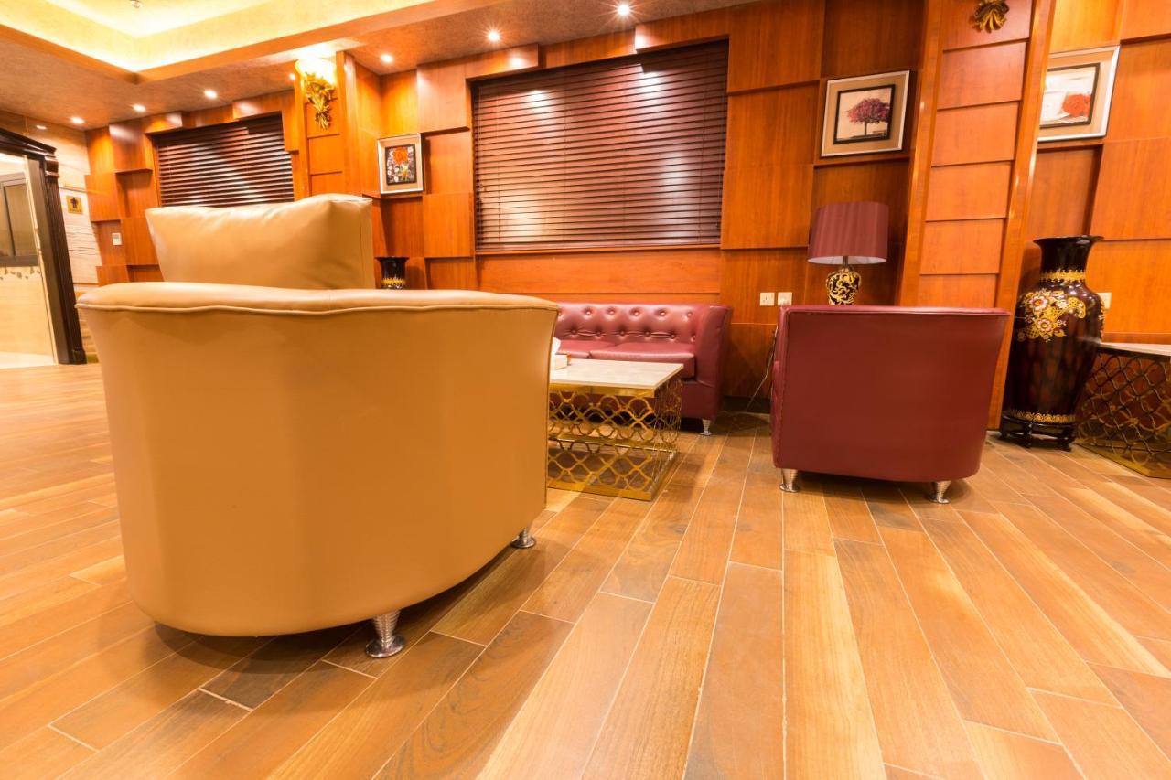 Luxury Hotel Apartments タブーク エクステリア 写真